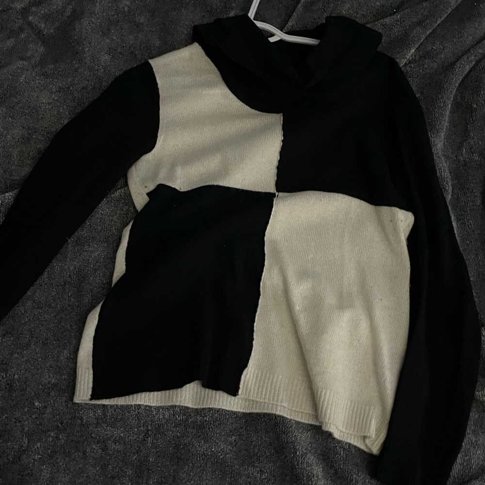 cashmere b&w checkered sweater